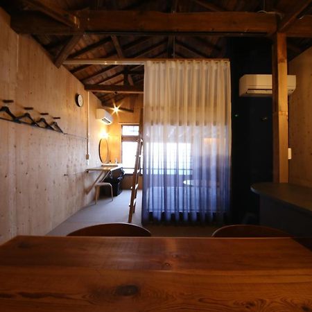 まちの別邸 緝 Shu Hostel Kochi  Bagian luar foto