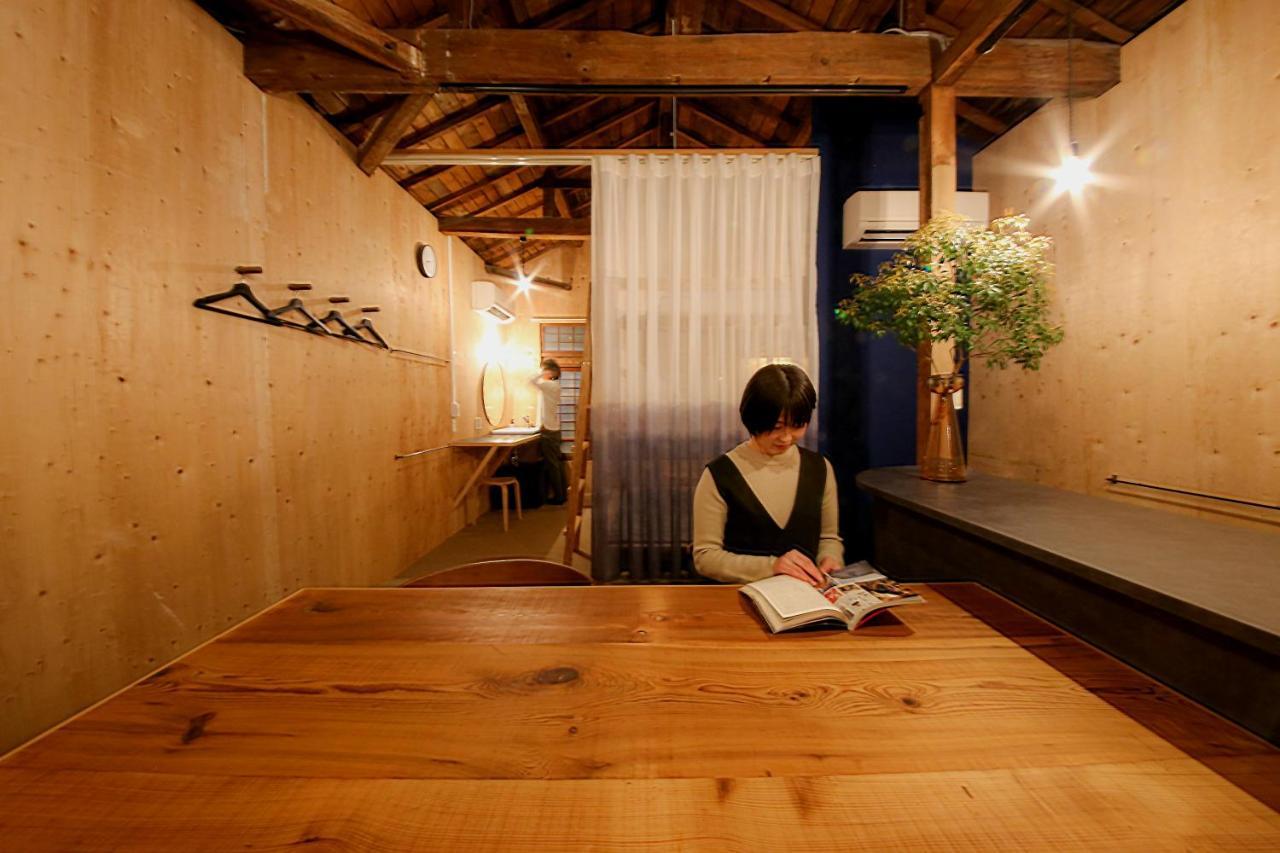 まちの別邸 緝 Shu Hostel Kochi  Bagian luar foto