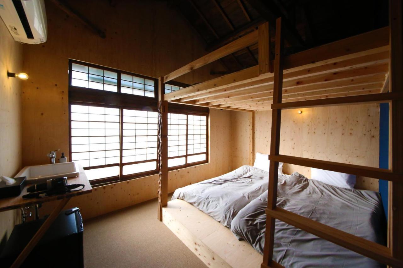 まちの別邸 緝 Shu Hostel Kochi  Bagian luar foto